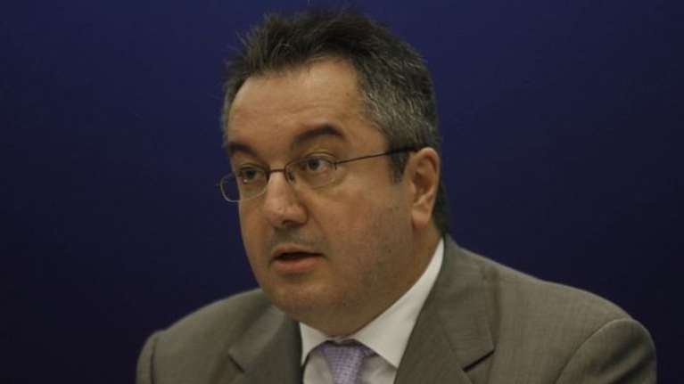 Μόσιαλος: Το παράδοξο της διασποράς του κορονοϊού - Η &quot;συμπεριφορά&quot; του σε εσωτερικούς και εξωτερικούς χώρους [γράφημα]