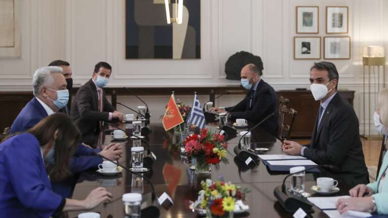 Μητσοτάκης σε πρωθυπουργό Μαυροβουνίου: &quot;Οι διακοπές να είναι όχι μόνο ευχάριστες, αλλά και ασφαλείς&quot;