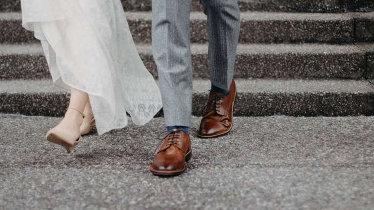 Γάμος ή συμβίωση; Τι προτιμάνε τα ζώδια; Ποιος θέλει να έχει το πάνω χέρι στη σχέση;