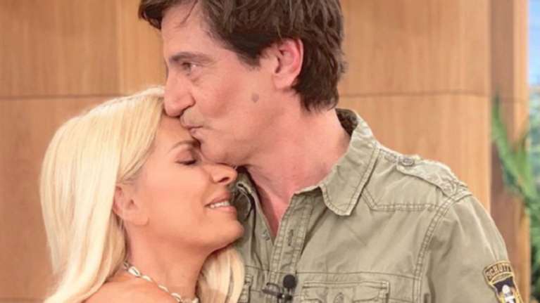 Η απίστευτη αγκαλιά με την φορτισμένη Ελένη Μενεγάκη λίγο πριν το &quot;αντίο&quot;