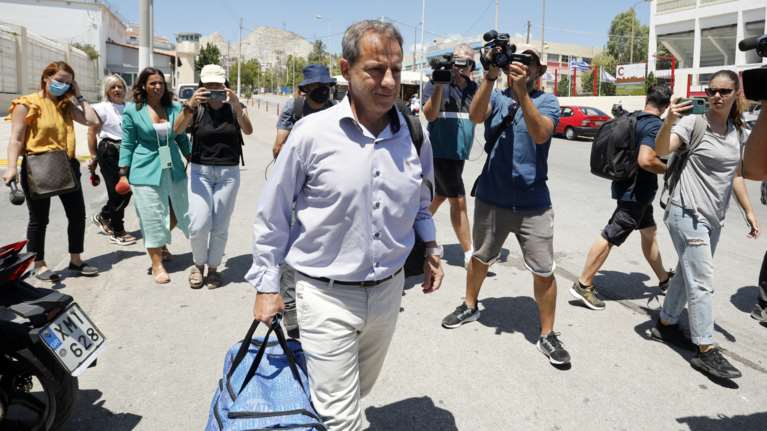 Δημήτρης Λιγνάδης: Συγκέντρωση στις 7 μ.μ. στο Σύνταγμα από το ΣΕΗ - &quot;Είμαστε βαθιά οργισμένοι&quot;