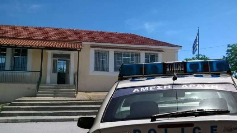 Xανιά: &quot;Ο ένας τον κρατούσε κι ο άλλος τον χτυπούσε&quot; - Nέο περιστατικό βίας μεταξύ ανηλίκων σε σχολείο