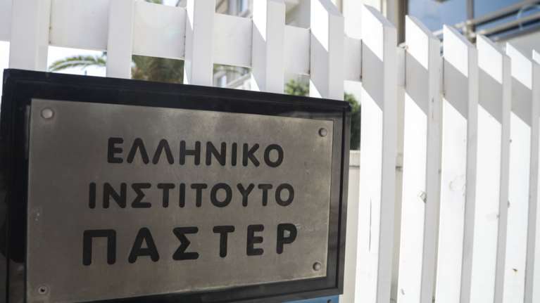 Το &quot;ΠΑΣΤΕΡ&quot; στη μάχη κατά του κορονοϊού: Ανάπτυξη τεστ αντισωμάτων και αλληλούχηση του γονιδιώματος