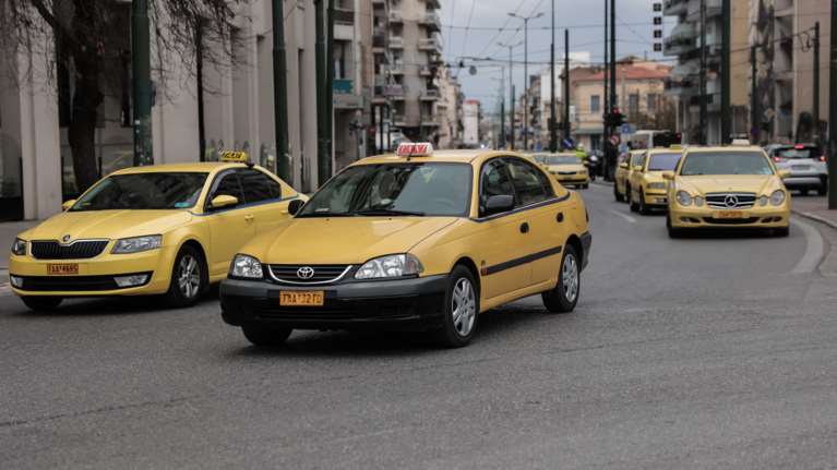 Τετραήμερη πανελλαδική απεργία στα ταξί από σήμερα - Πότε τραβούν χειρόφρενο στην Αττική