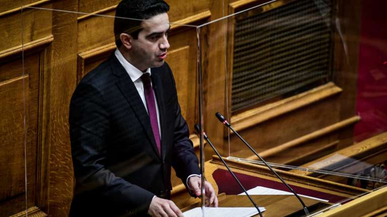 Καρφιά Κατρίνη για την ακρίβεια: Η κυβέρνηση έχει αφήσει ανυπεράσπιστους τους πολίτες