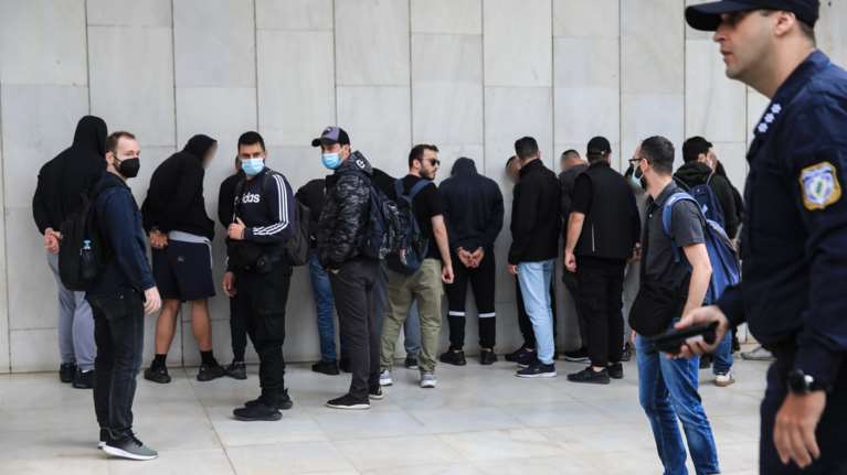 Λυγγερίδης: Πώς οι αρχηγοί στρατολογούν και &quot;οπλίζουν&quot; τους &quot;μικρούς&quot; - Τι κατέθεσαν οι τρεις προστατευόμενοι μάρτυρες