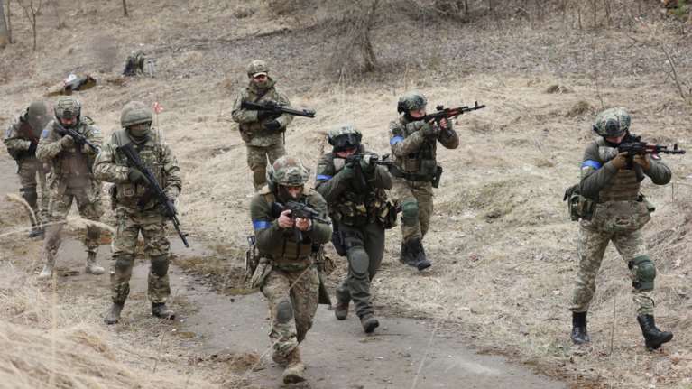 Σύμβουλος Ζελένσκι: Απευθείας συνομιλίες με Πούτιν τις προσεχείς μέρες