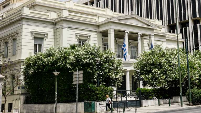 ΥΠΕΞ: Αποτροπιασμός για την οδυνηρή απώλεια ανθρώπινων ζωών στο νοσοκομείο της Γάζας
