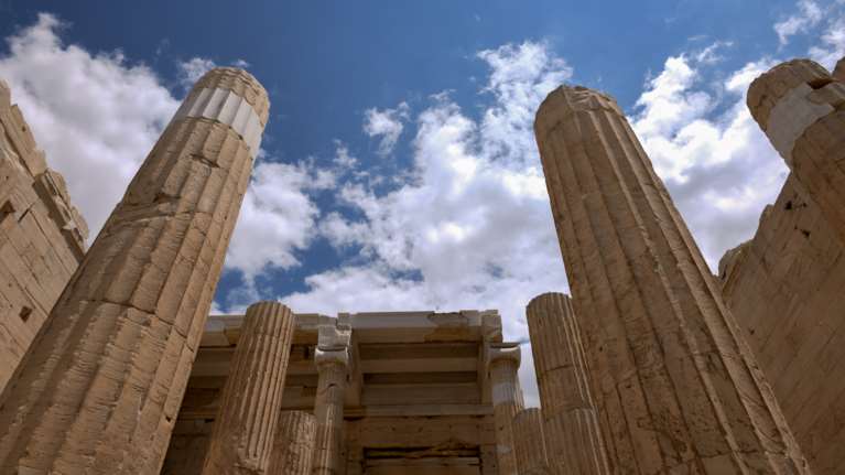 Μια μοναδική Ακρόπολη χωρίς πολύ κόσμο απολαμβάνουν οι Αθηναίοι [εικόνες]