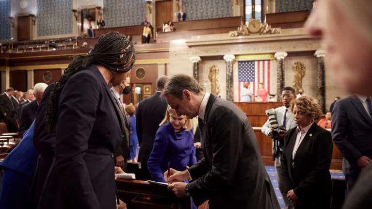 Ποιος έγραψε την ομιλία του Κυριάκου Μητσοτάκη στο Κογκρέσο;- Η απάντηση