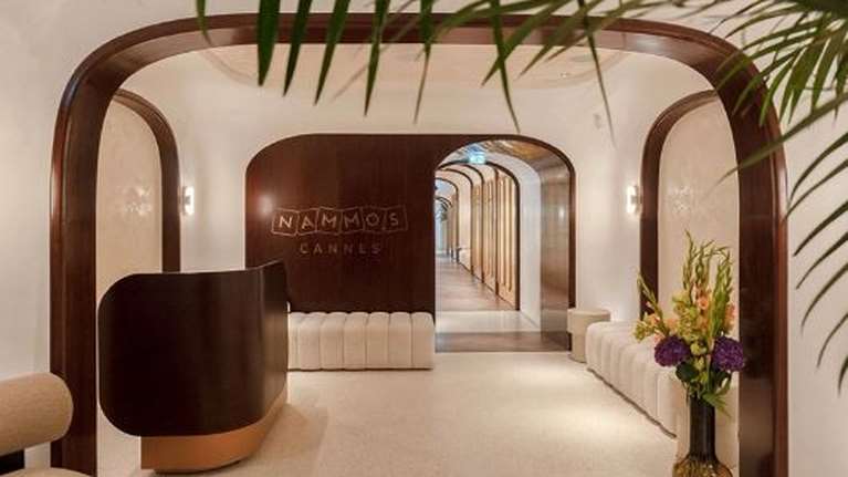 Δημήτρης Τσίγγος στο TheTOC: Χρειάζεται και μια λαμπερή πλευρά στην αρχιτεκτονική