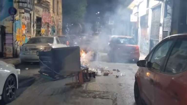 Ν. Ηράκλειο - Σε σοβαρή κατάσταση η 16χρονη - Από πτώση το χτύπημα λέει ο ιατροδικαστής - &quot;Ηταν τραυματισμένη&quot;, απαντά η ΕΛΑΣ