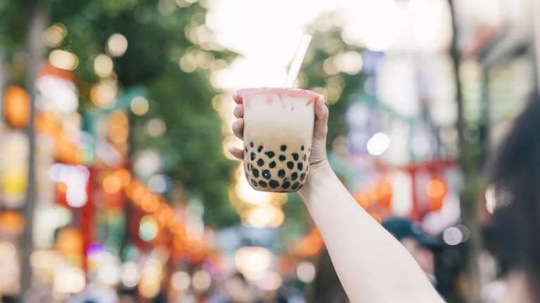 Τσάι με πέρλες που σκάνε στο στόμα: Η νέα μανία των Αθηναίων