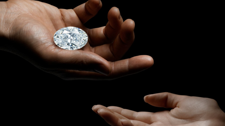 Οίκος Sotheby: Στο σφυρί ένα από τα σπανιότερα διαμάντια στον κόσμο - 102 καράτια που κοστίζουν έως και 25 εκατ. ευρώ [Εικόνα - Βίντεο]