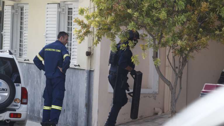 Χαλκιδική: Εστησε καρτέρι στο σπίτι αστυνομικού και τον μαχαίρωσε – &quot;Δεν ήταν η πρώτη φορά που τον περίμενε&quot; ο 22χρονος