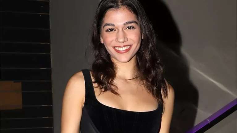 Η Μελίνα Νικολαΐδη με το κούρεμα που χαρίζει εντυπωσιακό όγκο στα μαλλιά