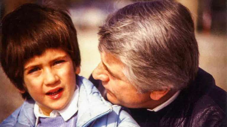 Δολοφονία Μπακογιάννη: Η συγκινητική φωτογραφία που ανέβασε ο Κώστας Μπακογιάννης