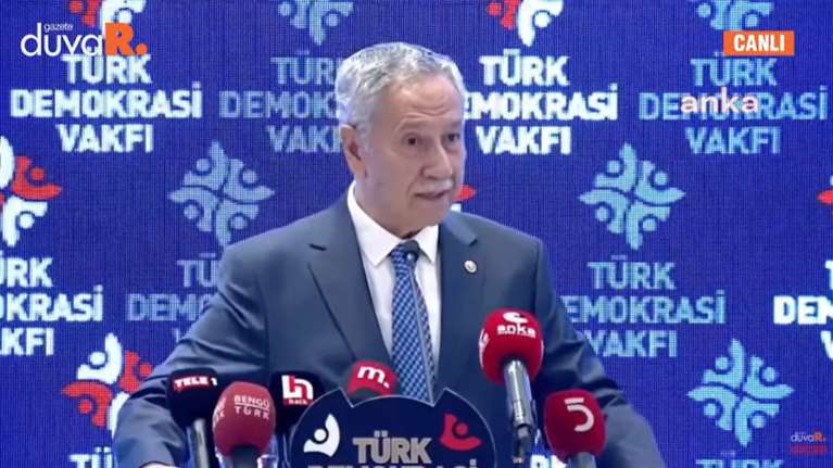 Επίθεση στον Ερντογάν από πρώην αντιπρόεδρό του: O βασιλιάς είναι γυμνός [βίντεο]