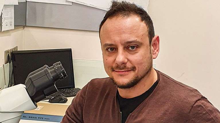 Καμπανάκι από καθηγητή Μαγιορκίνη: Προοίμιο δεύτερου κύματος τα &quot;ορφανά&quot; κρούσματα