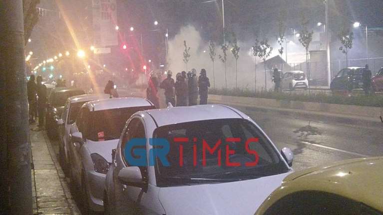 Θεσσαλονίκη: Πεδίο μάχης εντός και εκτός του ΑΠΘ - Στον εισαγγελέα σήμερα οι συλληφθέντες