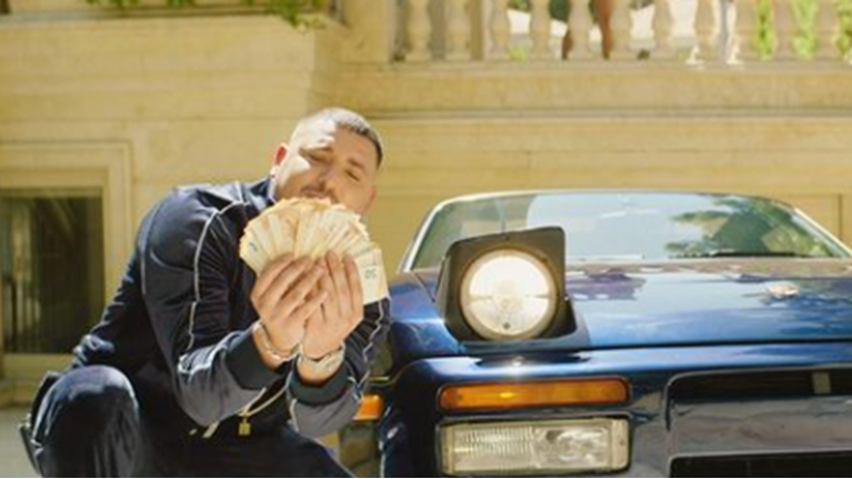 Mad Clip: "Σκοτωμός" για τα 8.000 ευρώ που είχε στην τσέπη του ο τράπερ -  Διαφωνούν οι συγγενείς για τον δικαιούχο