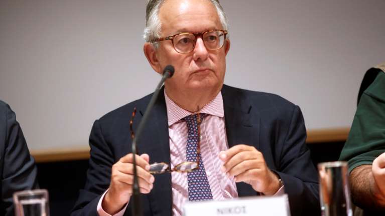 Αρθρο έκπληξη του Νίκου Αλιβιζάτου στην Καθημερινή: Γιατί είμαι υπέρ της αστυνομίας στα ΑΕΙ