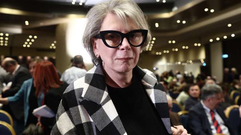 Η Ελενα Ακρίτα διαμαρτύρεται για τον &quot;επίορκο γιατρό&quot; που ζήτησε το φακελάκι- Είναι αθώος έως ότου γίνει η δίκη