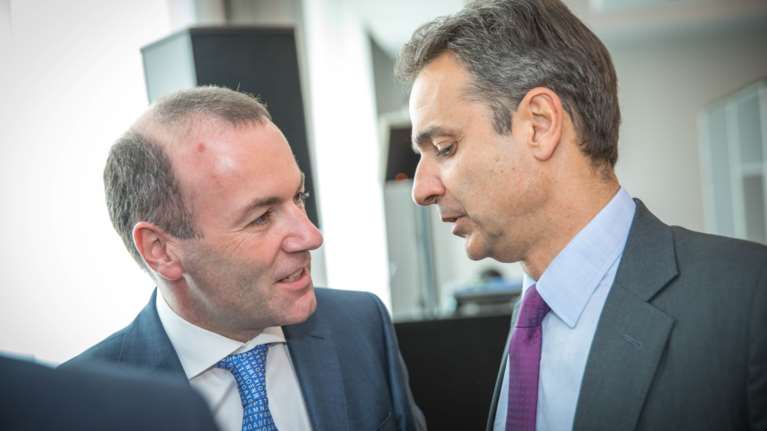 Βέμπερ: Να σκεφτούμε και κυρώσεις κατά της Τουρκίας- Εχει έρθει η ώρα να δράσουμε