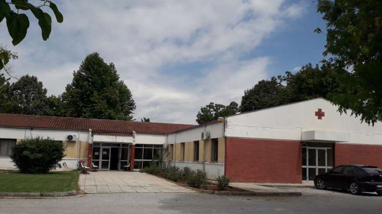 Βόλος: Προκαταρκτική έρευνα για τον θάνατο τουρίστριας στην Ανάβρα Αλμυρού