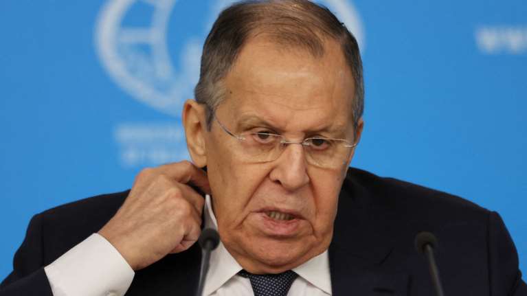 Λαβρόφ: "Οι Ευρωπαίοι προετοιμάζονται σοβαρά για πόλεμο με τη Ρωσία" - Τι είπε για τη Γροιλανδία