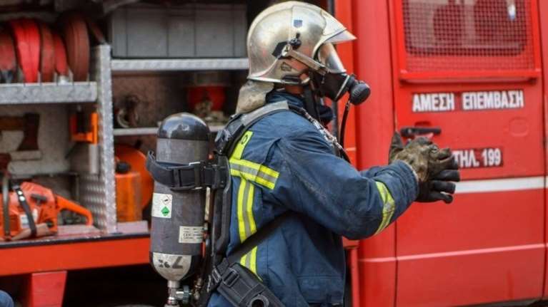 Φωτιά σε διαμέρισμα στον Βύρωνα