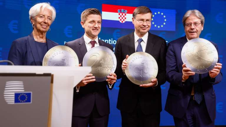 Στο ευρώ από την 1η Ιανουαρίου 2023 η Κροατία -  Οριστική έγκριση από το Συμβούλιο της ΕΕ
