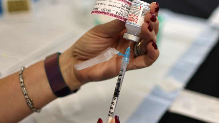 Εμβόλιο κορονοϊού: Η Moderna ξεκίνησε κλινικές δοκιμές σε χιλιάδες παιδιά