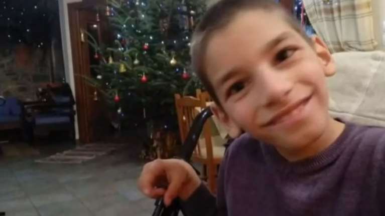 Θάνατος 10χρονου στον Βόλο: Αν υπήρχε ΜΕΘ ΠΑΙΔΩΝ, το αγόρι θα είχε σωθεί - Συγκλονίζει ο πατέρας του [βίντεο]