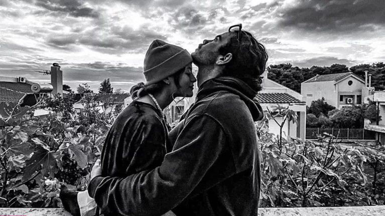 Η Γαία Μερκούρη εύχεται χρόνια πολλά στον Άγγελο Λάτσιο - Οι τρυφερές αδημοσίευτες φωτογραφίες του ζευγαριού