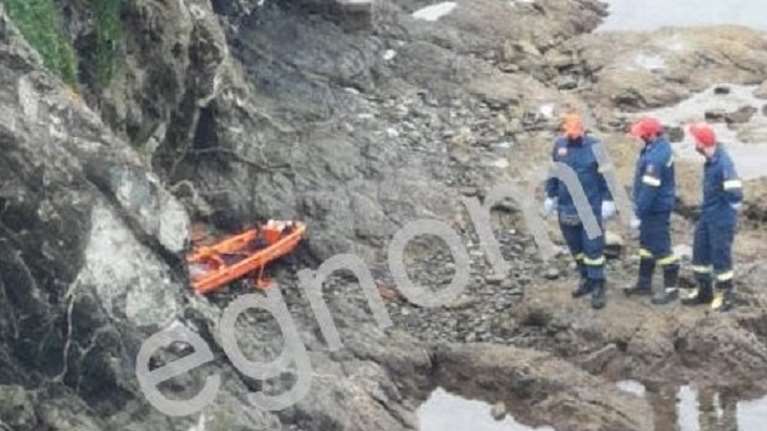 Θρίλερ με πτώμα γυναίκας στη Μέσα Παναγίτσα Χαλκίδας - Εντοπίστηκε σε βράχια