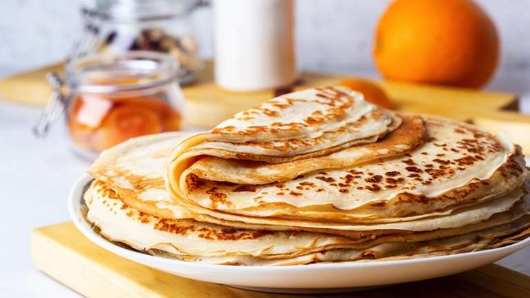 Συνταγή για τις πιο γευστικές κρέπες - Τις διατηρείς στο ψυγείο και τις ετοιμάζεις όποτε θέλεις