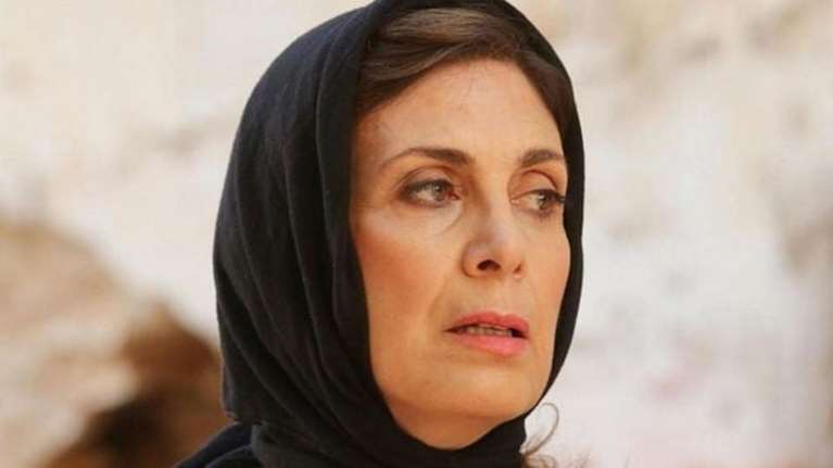 Άγριες Μέλισσες Spoiler: Η Μυρσίνη βάζει φωτιά για να κάψει ζωντανές τις τρεις αδελφές