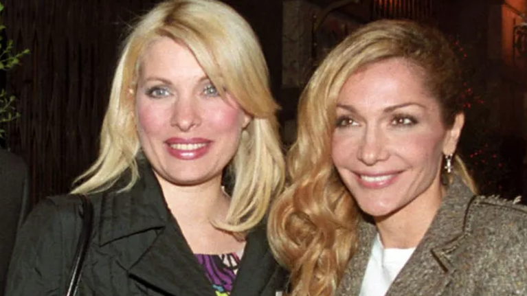 Η Μενεγάκη σχολιάζει τη σχέση Βανδή - Μπισμπίκη: "Είναι ωραίο πράγμα να είναι κανείς ερωτευμένος με τα χίλια"