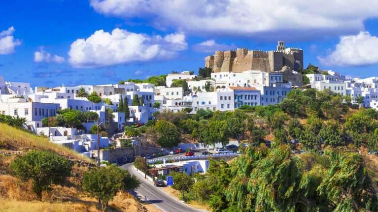 Σοκ στην Πάτμο: Συνελήφθη 27χρονος για βιασμό 70χρονης - Την απείλησε με μαχαίρι