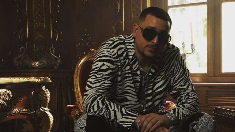 Ο Mad Clip στον Αρναούτογλου: Η σημασία του ονόματός του &amp; οι απαντήσεις στα αρνητικά σχόλια