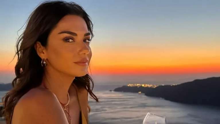 Πλήρης ανανέωση για τη Βάσω Λασκαράκη: Άλλαξε χρώμα και κούρεμα