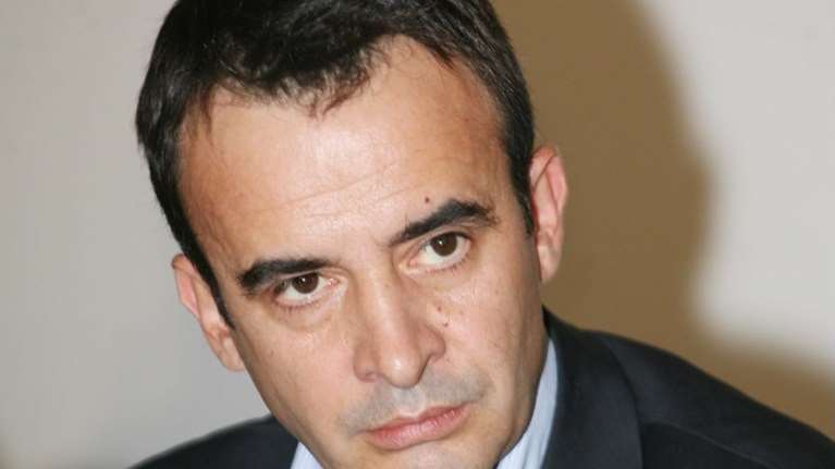 &quot;Αχ ρε Μπάμπη θα μας λείψεις&quot;: Συγκινητικός αποχαιρετισμός στον δημοσιογράφο Μπάμπη Αγρολάμπο