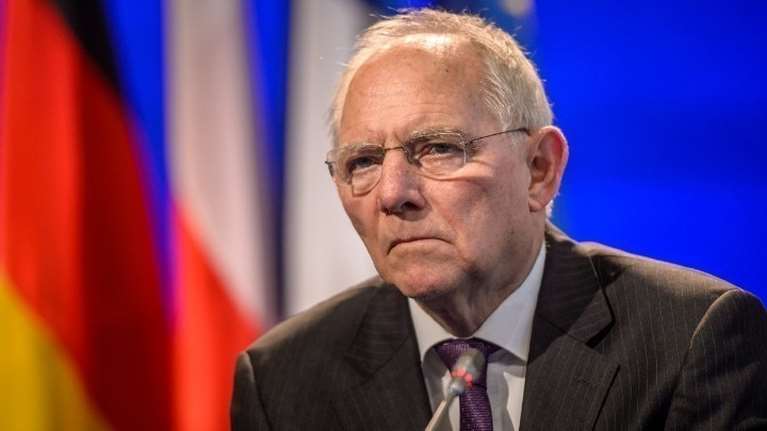 Παρέμβαση Σόιμπλε: H Γερμανία να χρηματοδοτήσει το πυρηνικό οπλοστάσιο της Γαλλίας για προστασία από τον Πούτιν