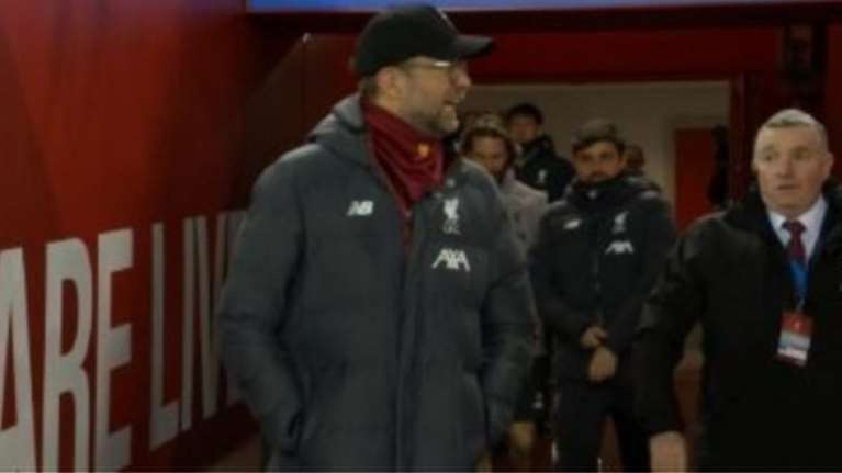 Κλοπ σε οπαδούς: Μαζέψτε τα χέρια σας ηλίθιοι [βίντεο]