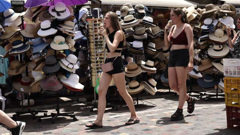 Καιρός: Προ των πυλών το πρώτο έντονο κύμα ζέστης του καλοκαιριού  - Τι προβλέπουν οι μετεωρολόγοι