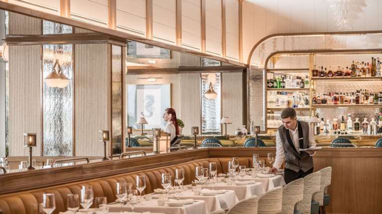 Tα πέντε κορυφαία εστιατόρια που πρέπει να επισκεφτείς οπωσδήποτε αυτό το καλοκαίρι