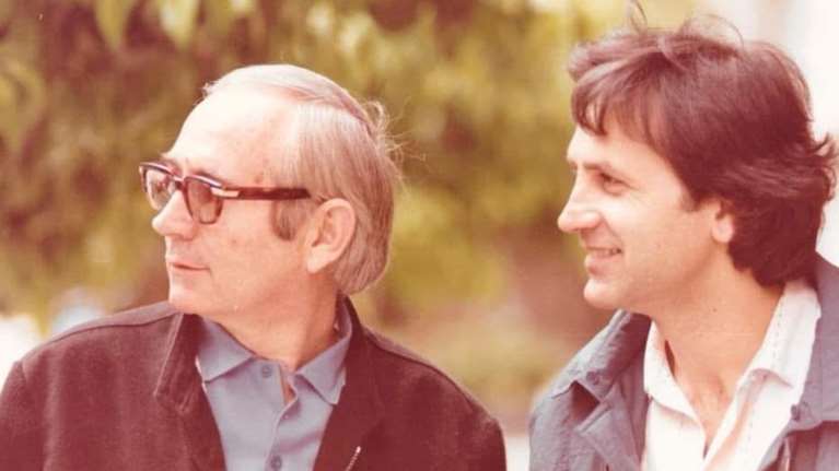 Ο Γιώργος Νταλάρας και ο Γιάννης Κότσιρας σε ένα μουσικό αφιέρωμα στον αξέχαστο Σταύρο Κουγιουμτζή