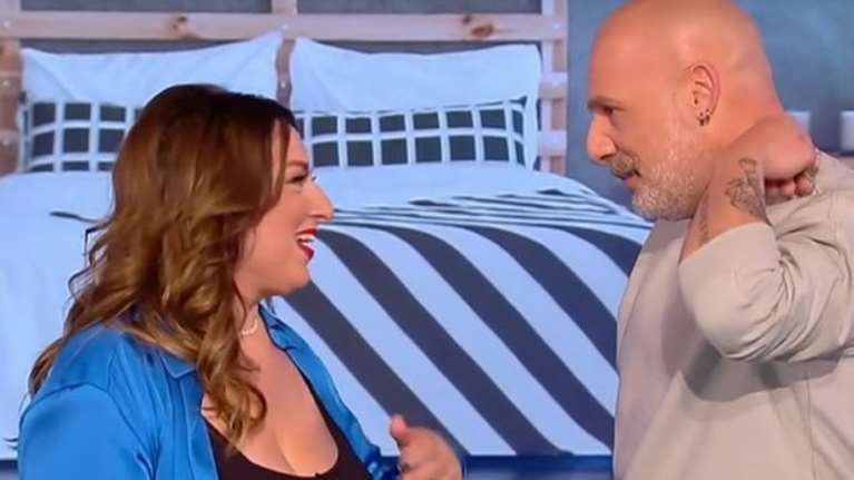 Νίκος Μουτσινάς σε Σοφία Μουτίδου για την παρεξήγηση με την Κατερίνα Καινούργιου: &quot;Από το πουθενά δεν ήταν αυτό που έγινε;&quot;