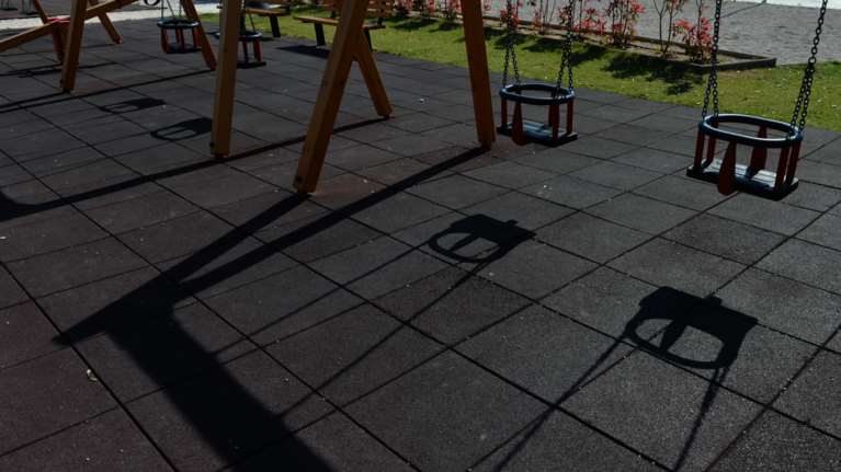 Εφιάλτης σε παιδική χαρά στην Ηλιούπολη: Άντρας προσπάθησε να ασελγήσει σε 6χρονη αρπάζοντάς την από τα μαλλιά